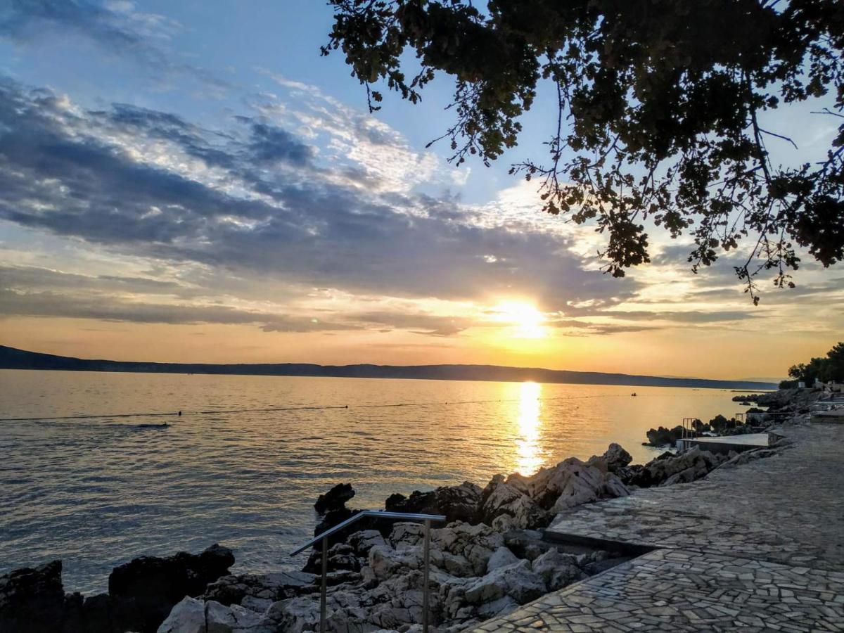 Azur Bed and Breakfast Novi Vinodolski Εξωτερικό φωτογραφία