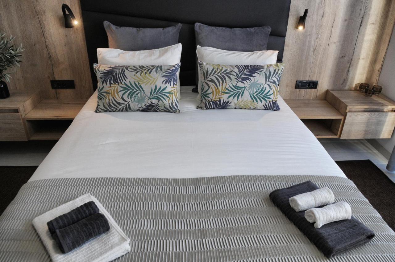 Azur Bed and Breakfast Novi Vinodolski Εξωτερικό φωτογραφία