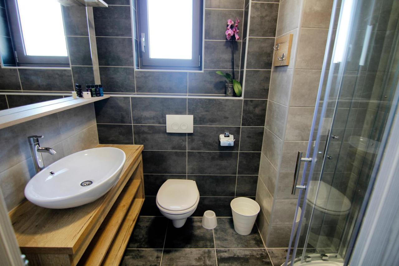 Azur Bed and Breakfast Novi Vinodolski Εξωτερικό φωτογραφία